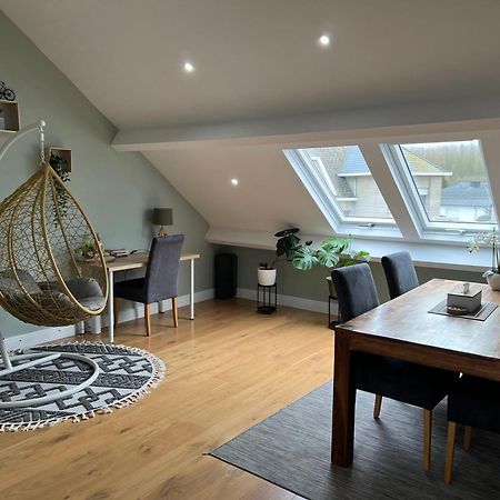Peaceful Home Close To Airport With Parking Steenokkerzeel Bagian luar foto